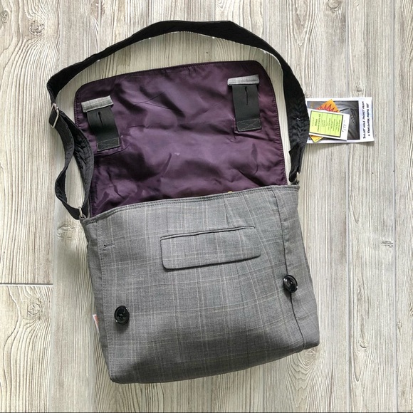 ♻️ Upcycle Messenger Bag | Unisex - Picture 2 of 9